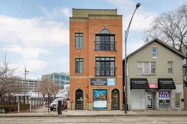1718 N  Clybourn Ave #1, Chicago, IL 60614