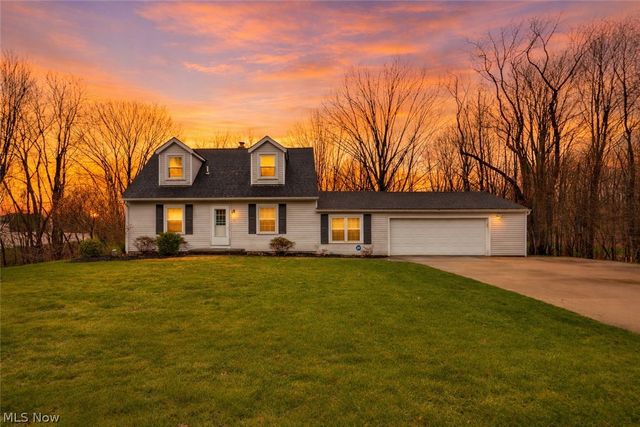 561 N  River Rd, Munroe Falls, OH 44262