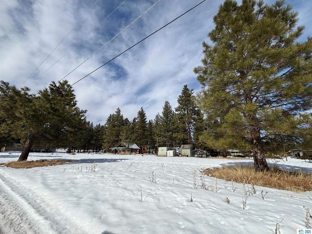 Ivy Way, Susanville, CA 96130