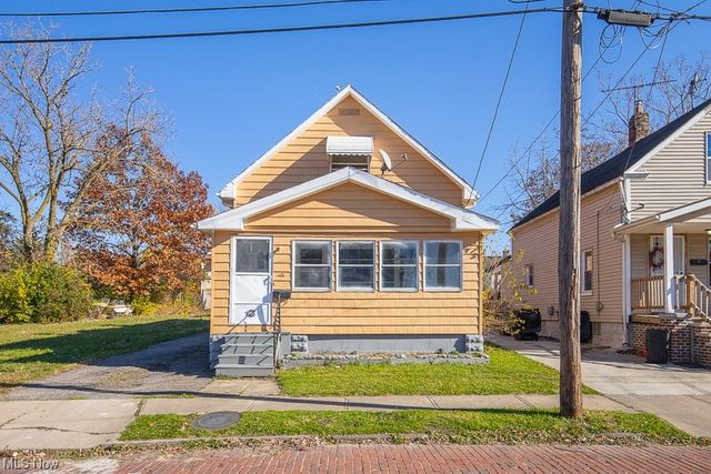 3451 E  73rd St, Cleveland, OH 44127