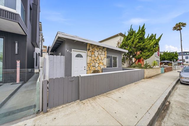 1815 W  Balboa Blvd #A, Newport Beach, CA 92663