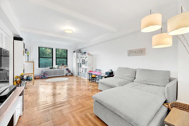327 Central Park W #5A, New York, NY 10025
