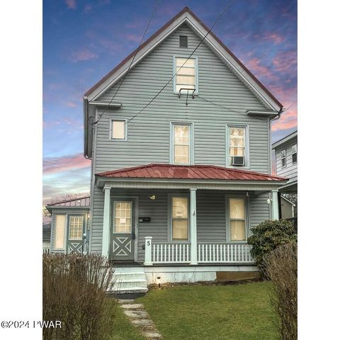 5 Porter Ave, Carbondale, PA 18407