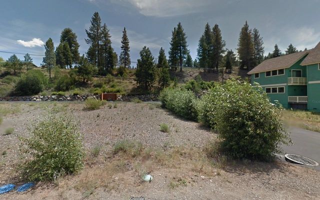 10077 S  River St, Truckee, CA 96161