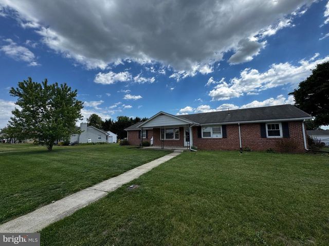 328 Richard St, Martinsburg, WV 25404
