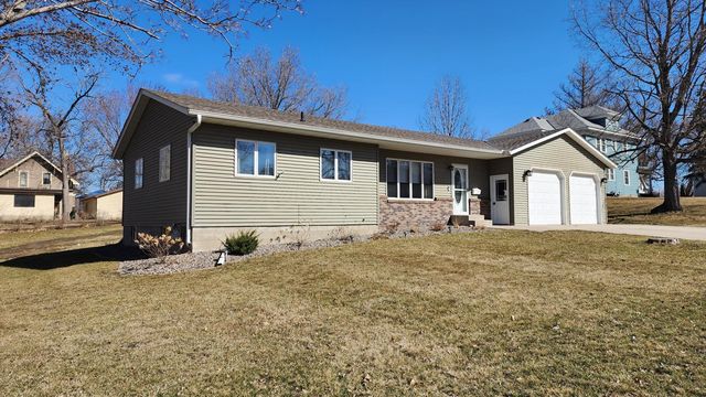 1110 W  Fairview Ave, Olivia, MN 56277