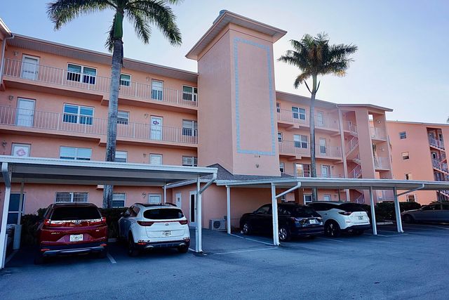 2950 SE Ocean Blvd #109203, Stuart, FL 34996