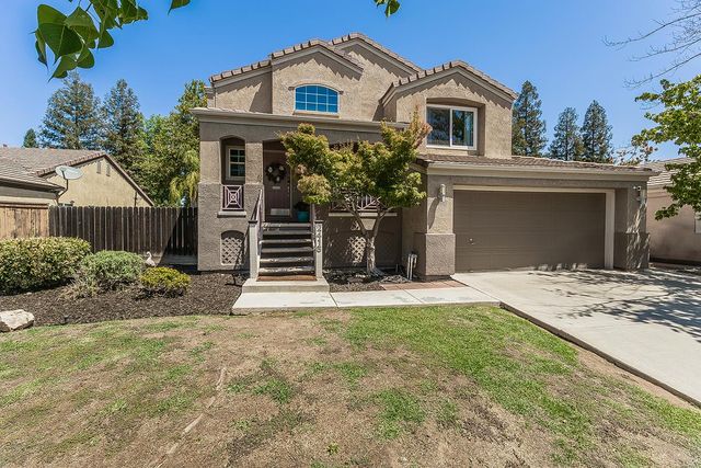 2418 E  Jordan Ave, Fresno, CA 93720