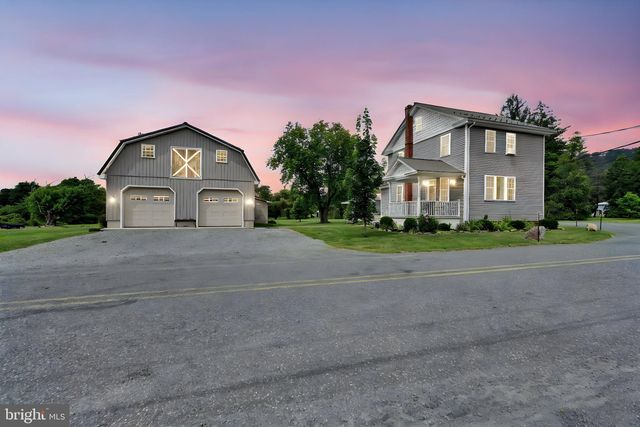 972 E  Mountain Rd, Hegins, PA 17938