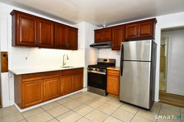2455 North Ave, Bridgeport, CT 06604