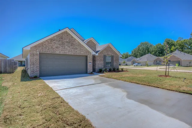 4225 Toledo Bnd, Bossier City, LA 71111