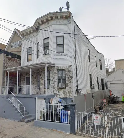 1819 Waterloo Place, Bronx, NY 10460