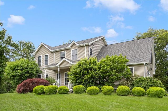 2 Daniel Way, Scituate, RI 02831