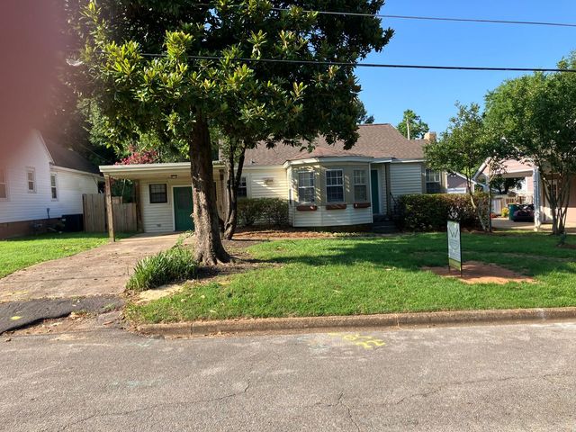 1209 Lee St, Tupelo, MS 38804