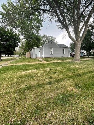 901 5th St, Onawa, IA 51040