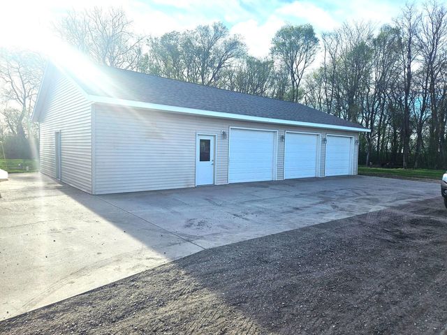 14010 10th St SE, Raymond, MN 56282