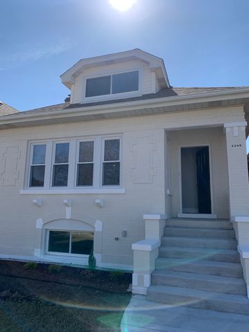 5305 W  School St, Chicago, IL 60641
