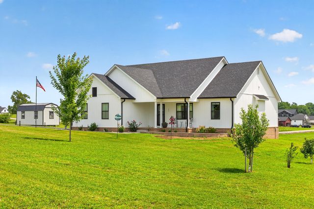 101 Gracelynn Cir, Harrodsburg, KY 40330