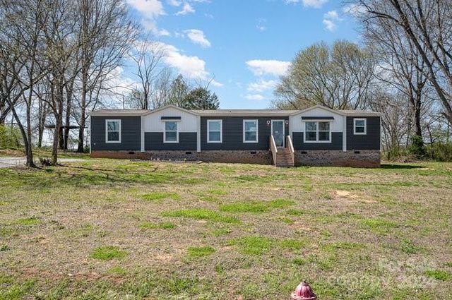 127 Robs Ct, Grover, NC 28073