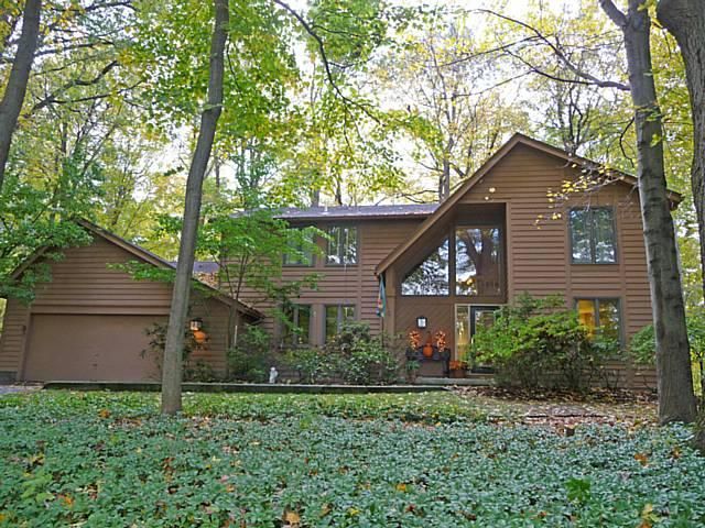 6 Forest Knl, Pittsford, NY 14534