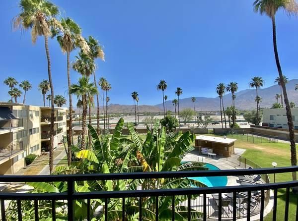 2581 E  Tahquitz Canyon Way #218, Palm Springs, CA 92262