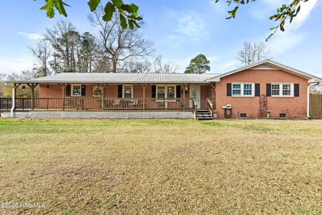 2793 Neils Eddy Road, Riegelwood, NC 28456