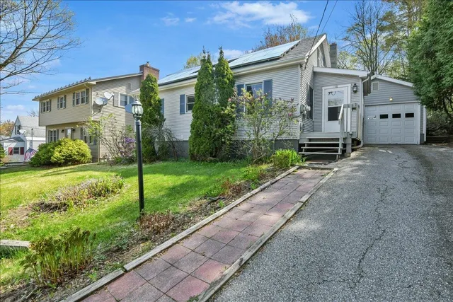 138 Foster Street, Burlington, VT 05401