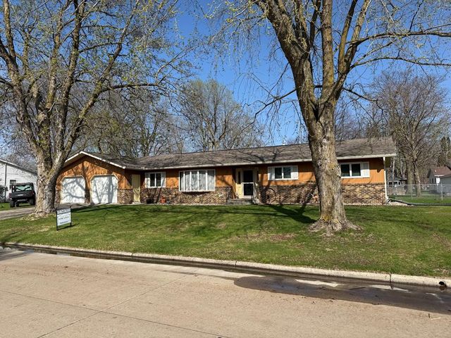 710 N  Illinois St, Lake City, IA 51449