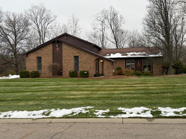 5895 Quailhill Dr, Cincinnati, OH 45233