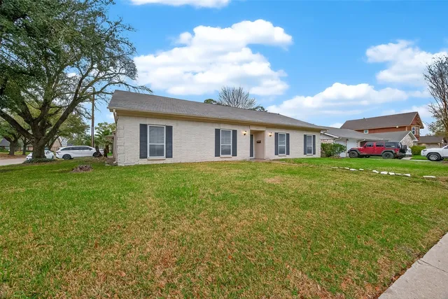 14303 Duncannon Dr, Houston, TX 77015