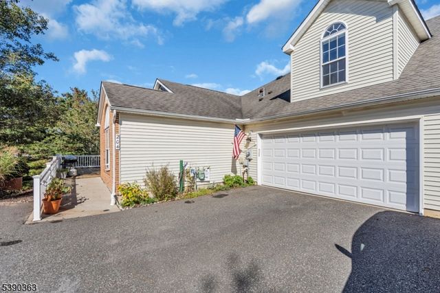 204 Merry Ln, Hillsborough, NJ 08844