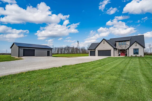 12757 S  West County Line Rd, Roanoke, IN 46783