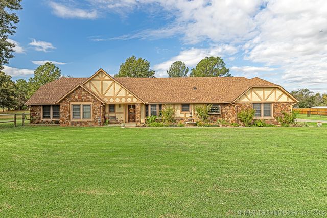 13710 N  150th East Ave, Collinsville, OK 74021