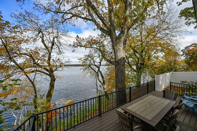 778 101st St NW, Monticello, MN 55362