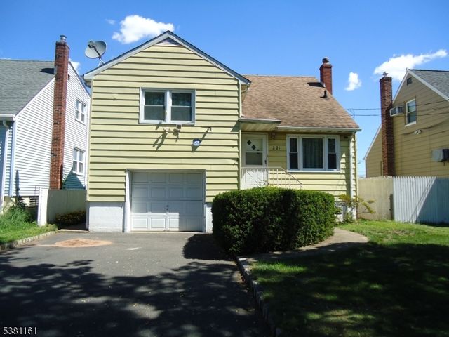 221 Jefferson Ave, Linden, NJ 07036