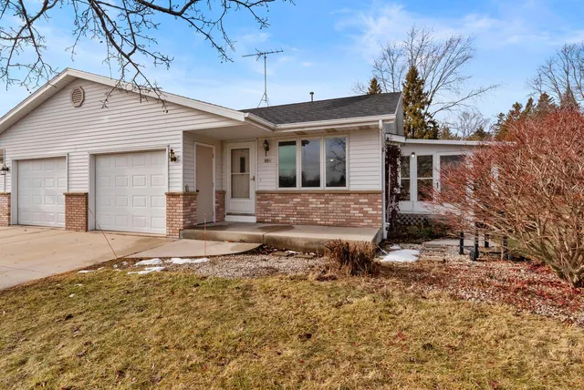 526 North 12th STREET, Oostburg, WI 53070