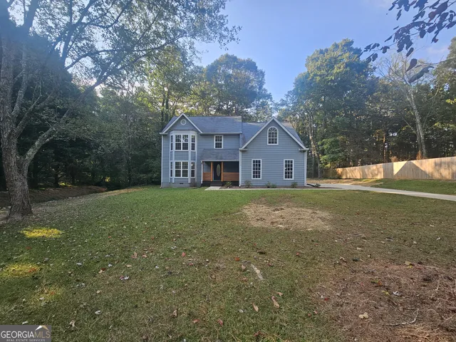 150 Park Timbers Dr, Sharpsburg, GA 30277