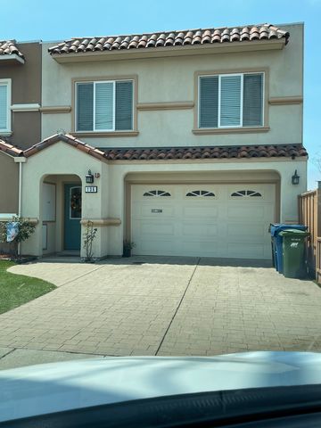 136 Station Ave, Daly City, CA 94014