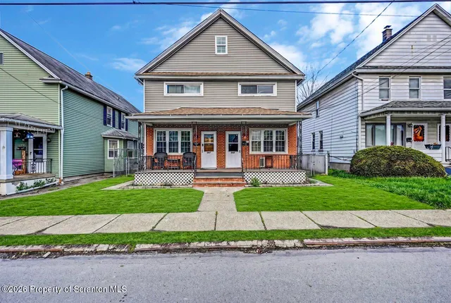 647-649 Morgan St, Dickson City, PA 18519