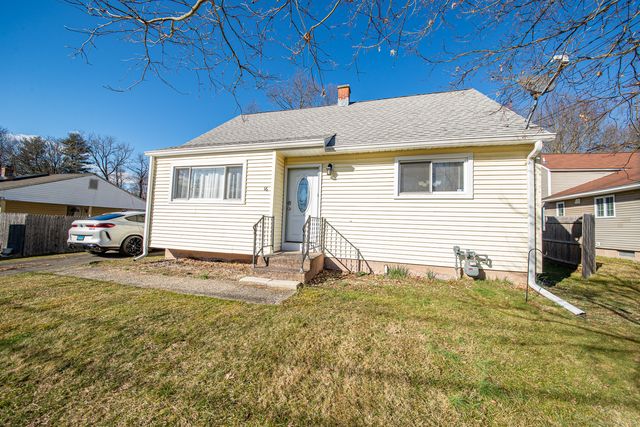 16 Trinity Dr, Enfield, CT 06082