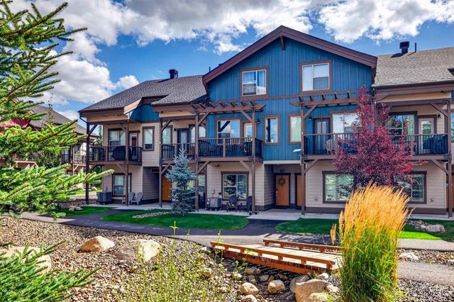 105 Broken Pine Ln, McCall, ID 83638