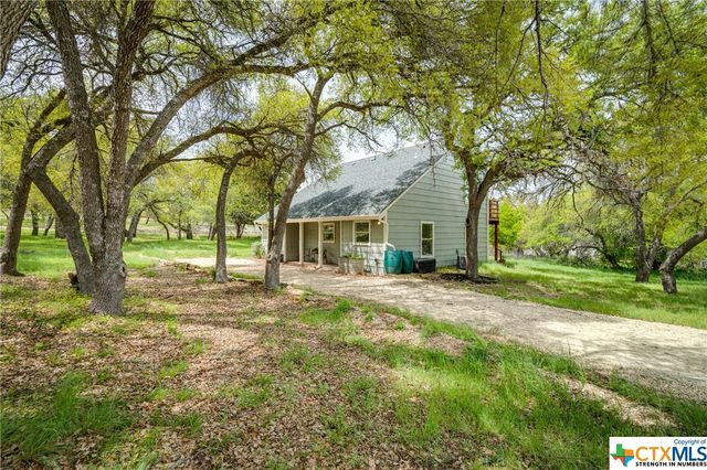 1960 Spring Valley Dr, Dripping Springs, TX 78620