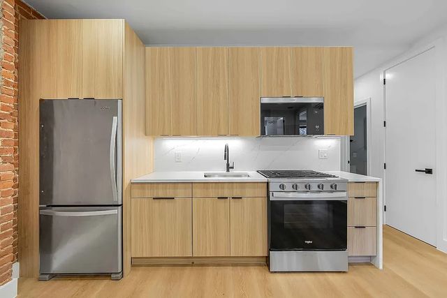 85 Ludlow St #12A, New York, NY 10002