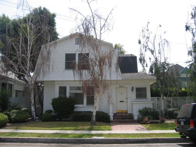 2644 Monmouth Ave, Los Angeles, CA 90007