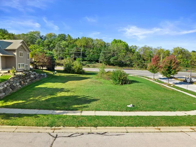 Lot 90 OAK VALLEY LANE, Waukesha, WI 53188