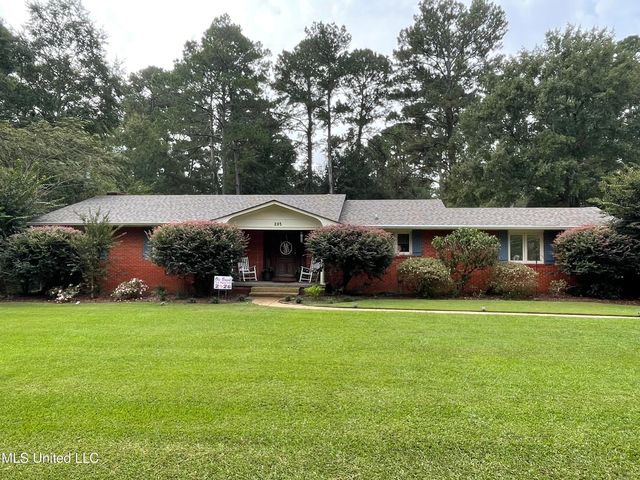 205 Hazlewood Dr, Brookhaven, MS 39601