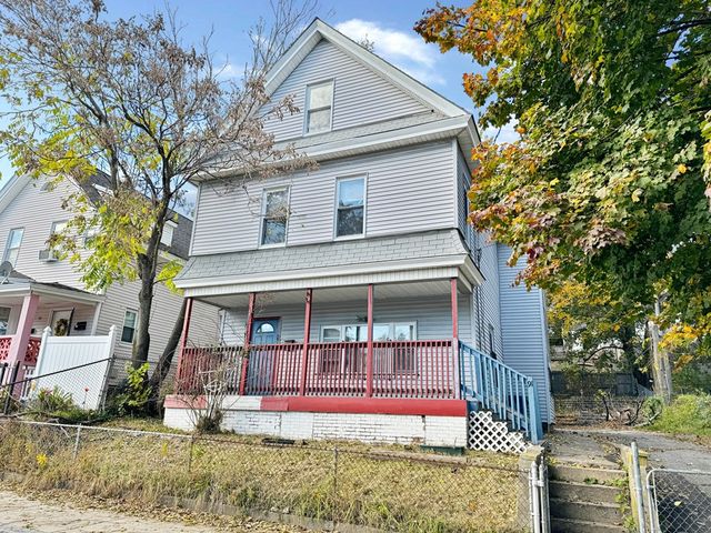 91 Butler St, Lawrence, MA 01841