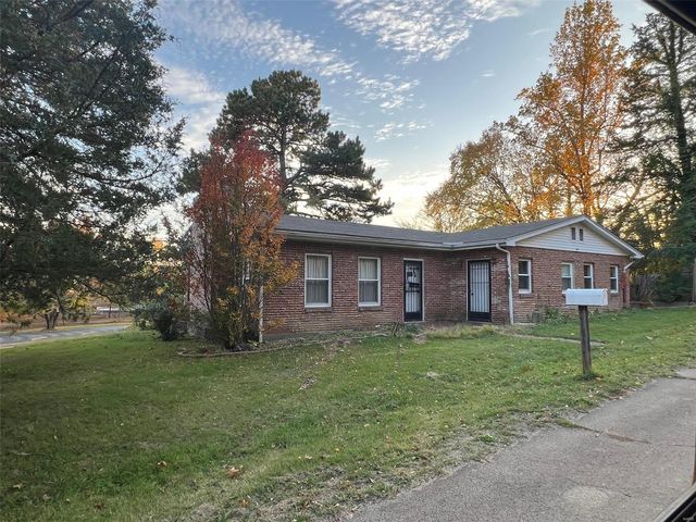 702 W  Russell St, Ironton, MO 63650