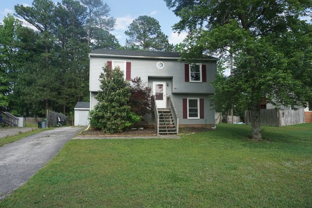 5505 Fairpines Ct, Chesterfield, VA 23832