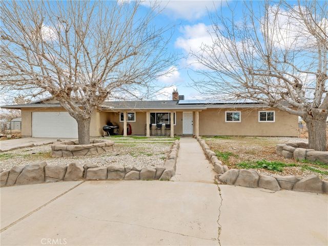 14777 Erie Rd, Apple Valley, CA 92307